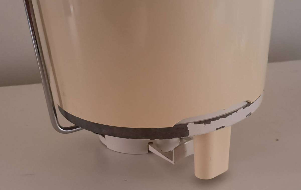 KENWOOD A723 HIGH SPEED JUICE SEPERATOR.