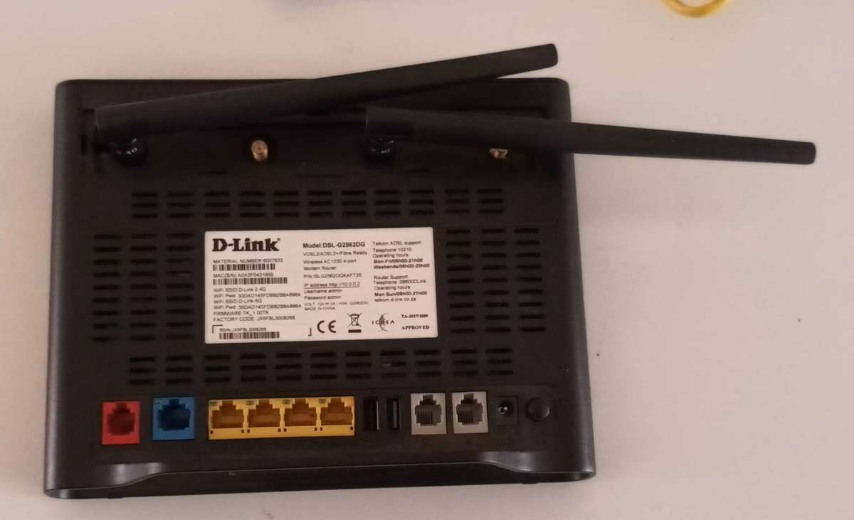 D-Link DSL-G2562DG Modem Router Modem.