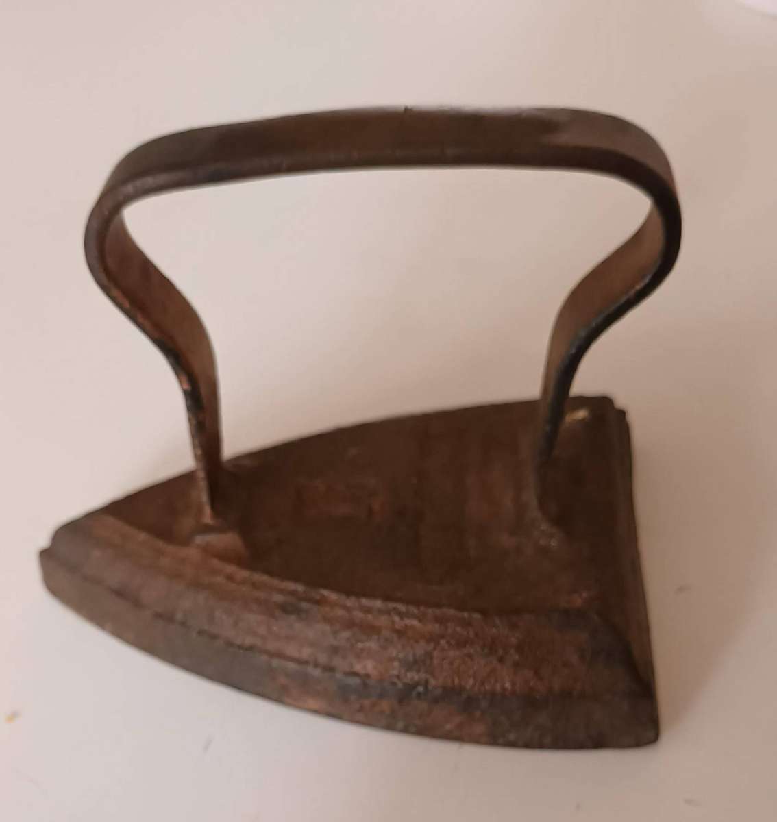 Vintage Heavy Stove Top Iron.