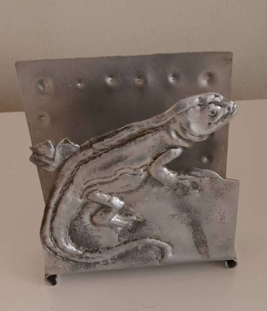 Unique Vintage Serviette Holder.