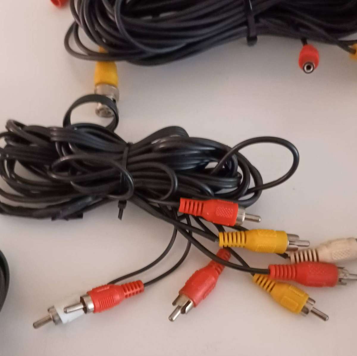 Joblot Audio/Video RCA Cables.