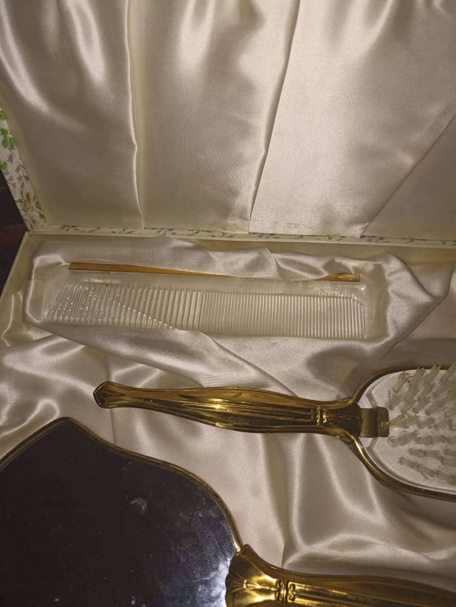 Sonata dressing set made in New York  Usa