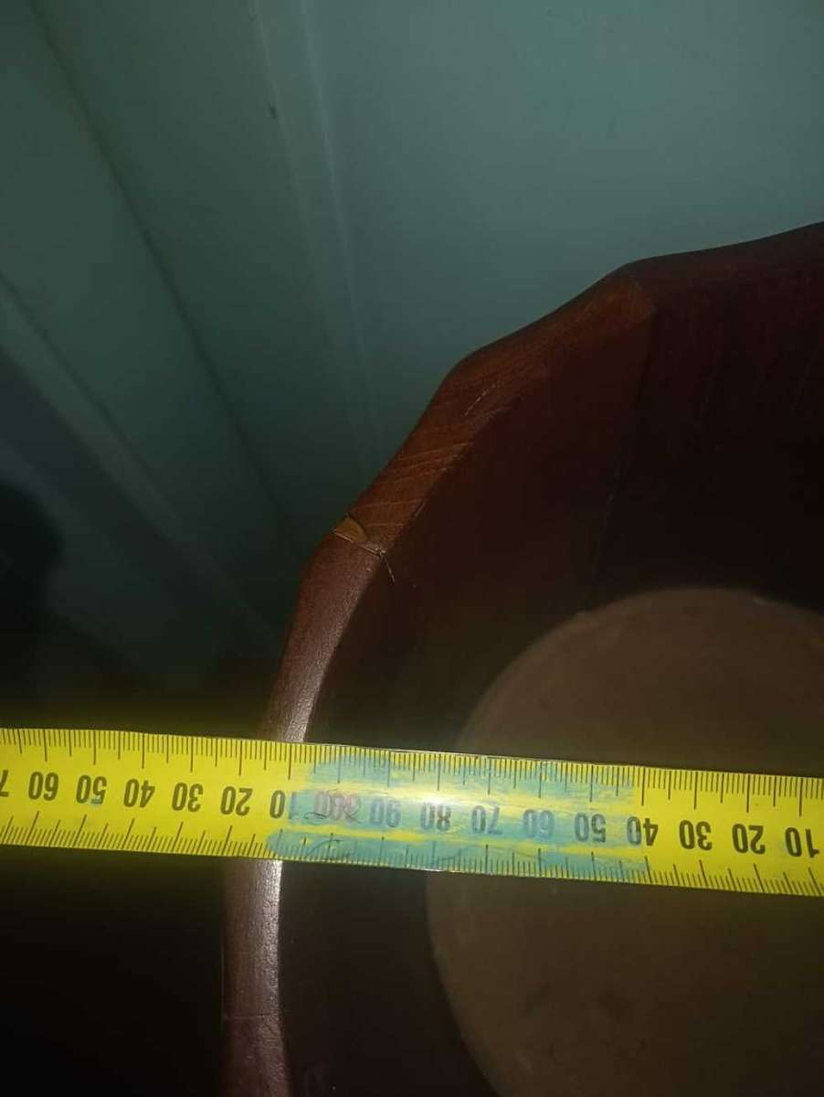 Potplant stand and Bucket