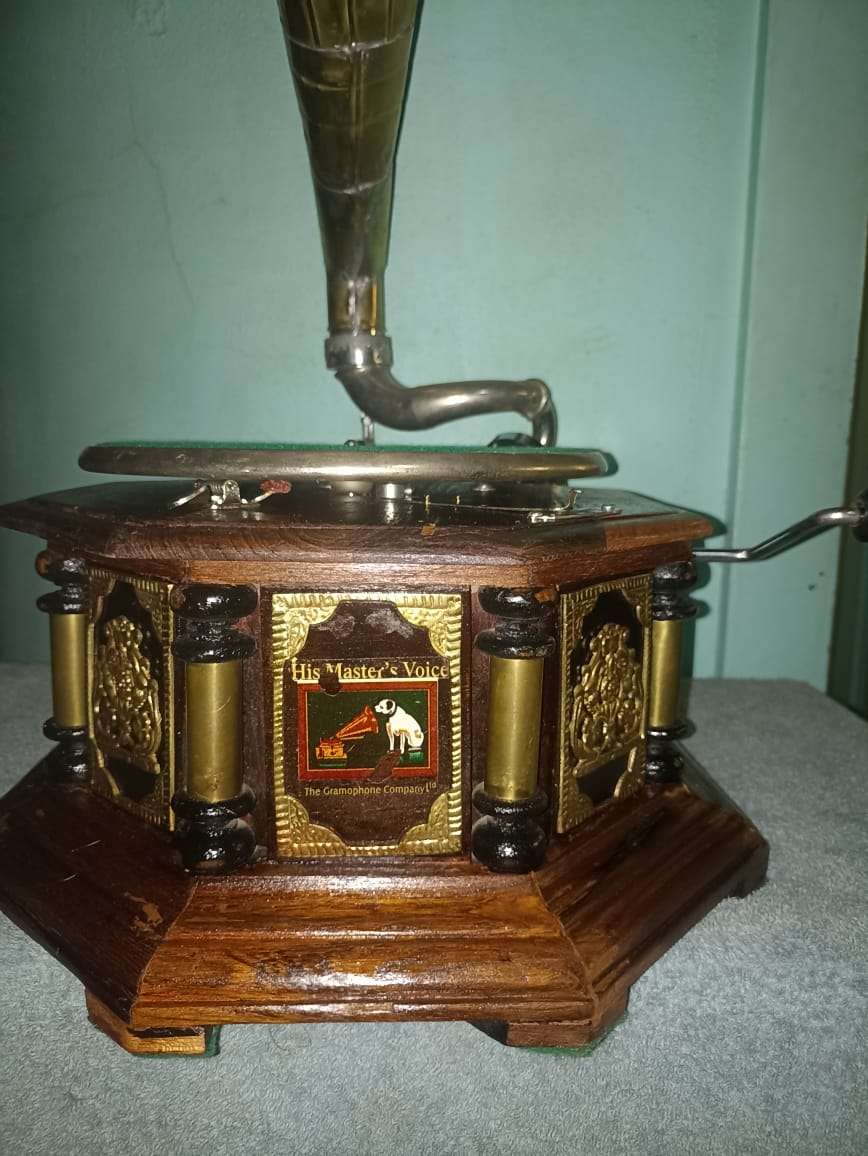 8 Square Scarce his Mastervoice Grampohone Vintage