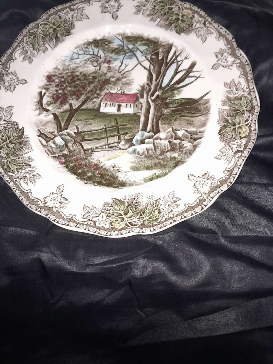 Johnson brothers plates decorative made in England.
