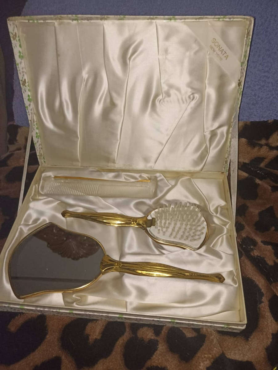 Sonata dressing set made in New York  Usa