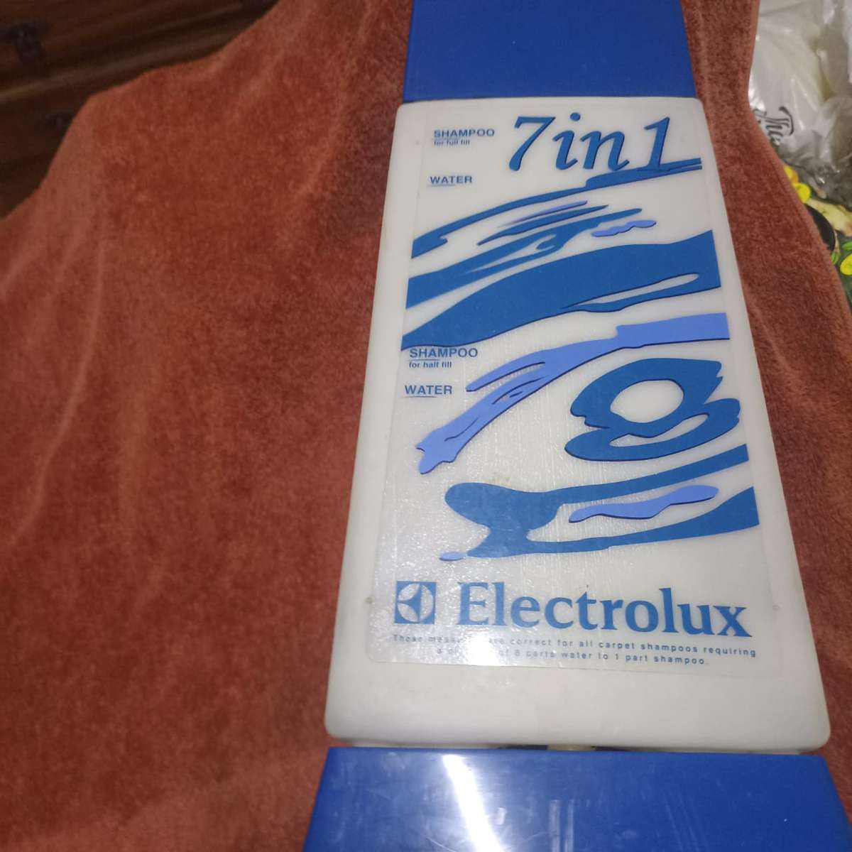 ELECTROLUX 7 IN 1  Carpet WASHER