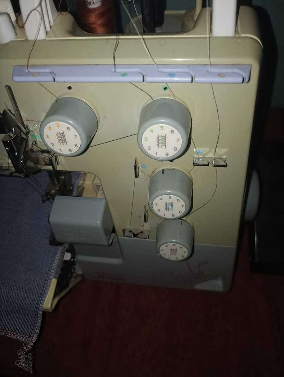 Bernette Bernina funlock heavy duty overlocker