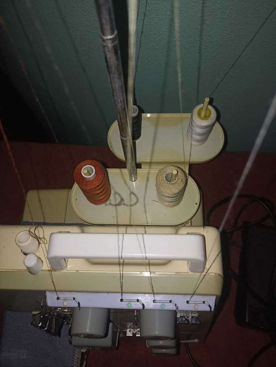Bernette Bernina funlock heavy duty overlocker