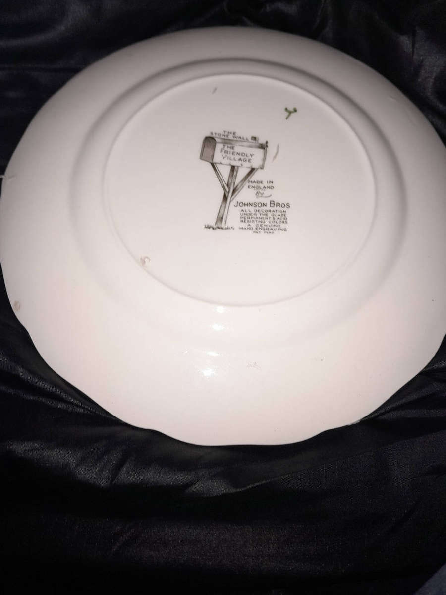 Johnson brothers plates decorative made in England.