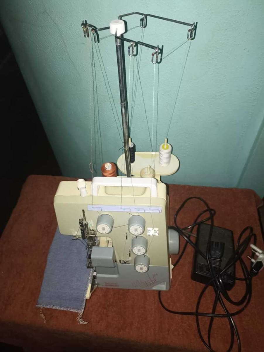 Bernette Bernina funlock heavy duty overlocker