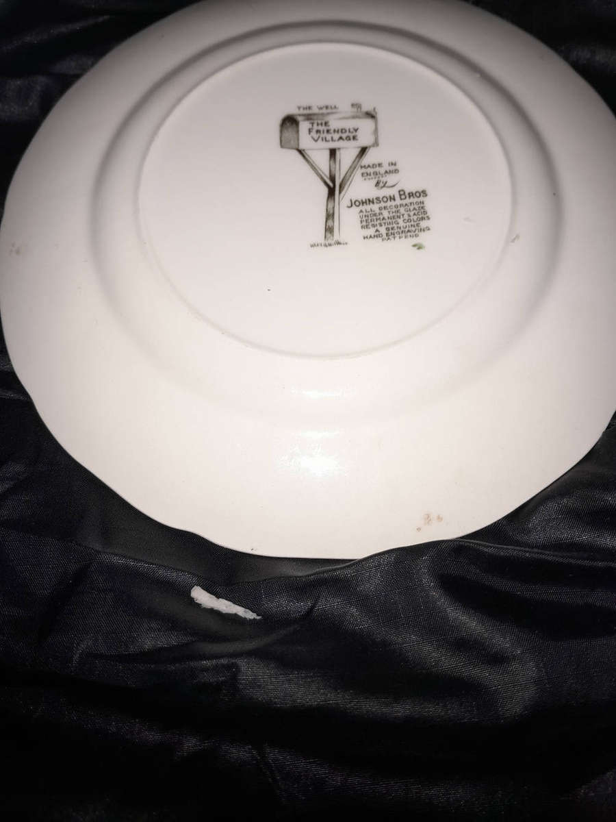 Johnson brothers plates decorative made in England.