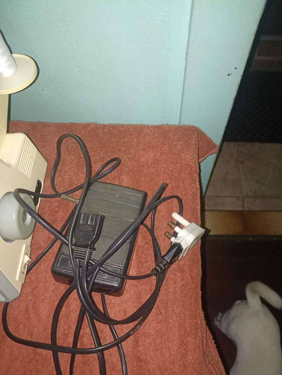 Bernette Bernina funlock heavy duty overlocker