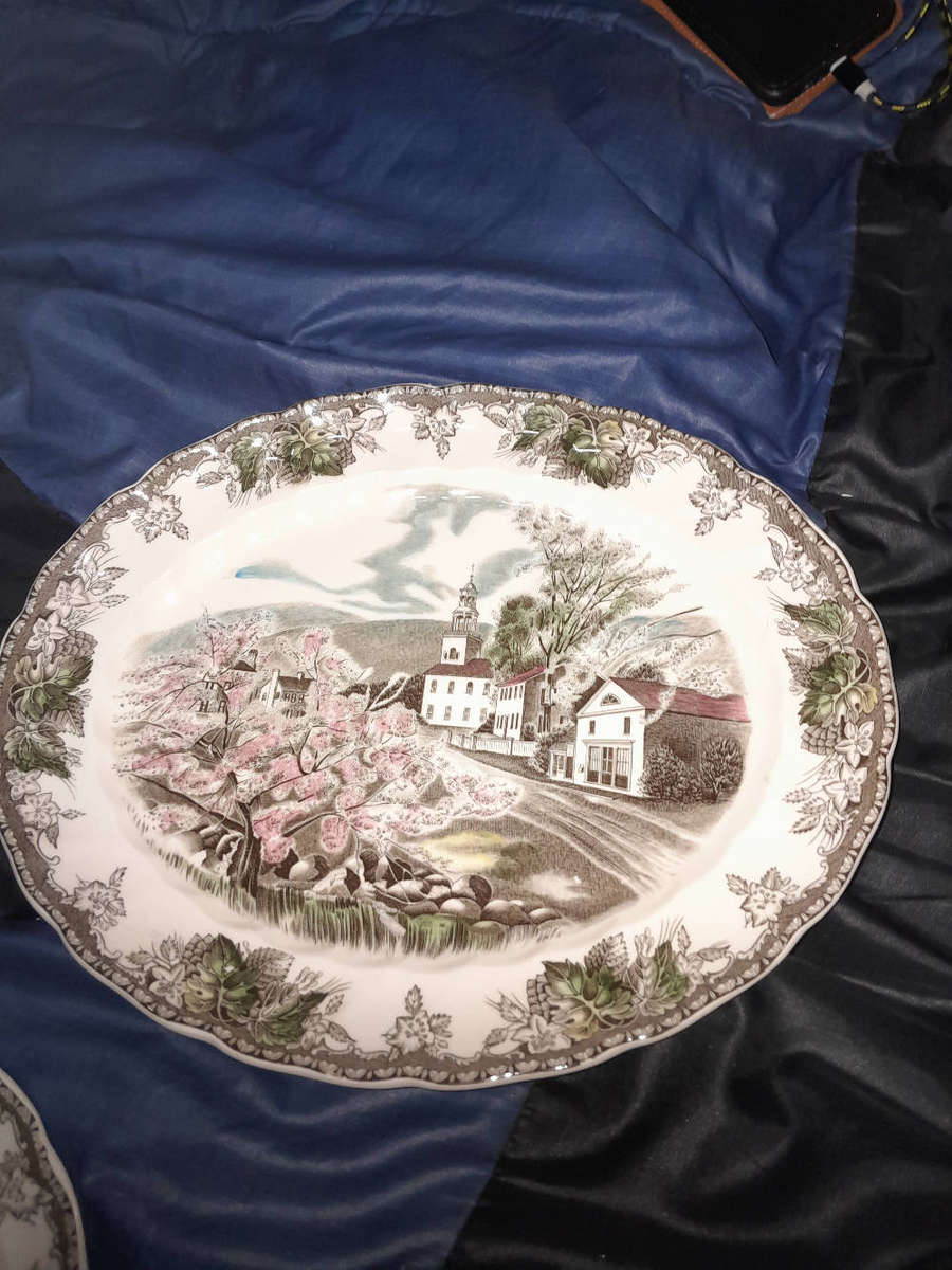 Johnson brothers plates decorative made in England.