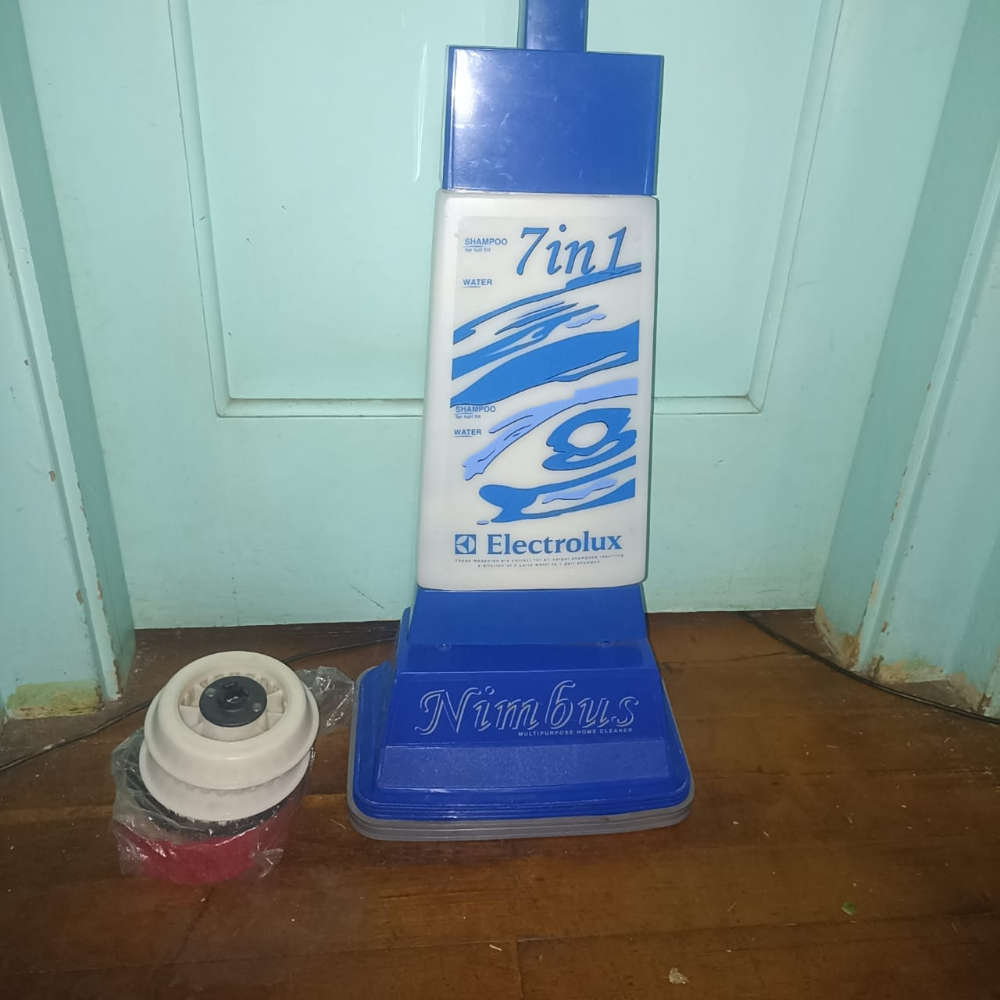 Nimbus Electrolux 7 in 1 carpet shampooer