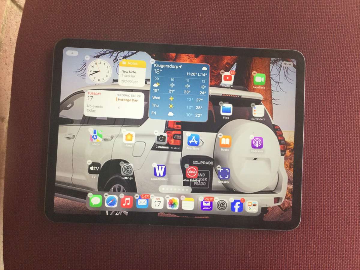 APPLE IPAD PRO 11 INCH ( 2nd generation)  cell & wifi  space grey .  1TB