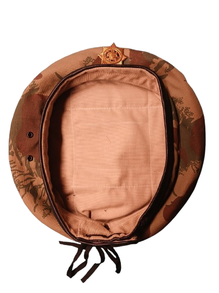 SAP SPECIAL FORCES BERET WITH PRE 94  BADGE  IN NEW UNUSED CONDITION