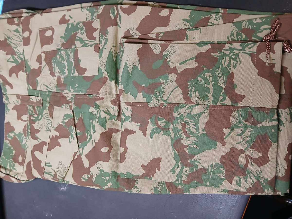 SAPD CAMO SECOND PATTERN - BRAND NEW IN PLASTIC - UNUSED AND UNISSUED. - SIZE - 92/84