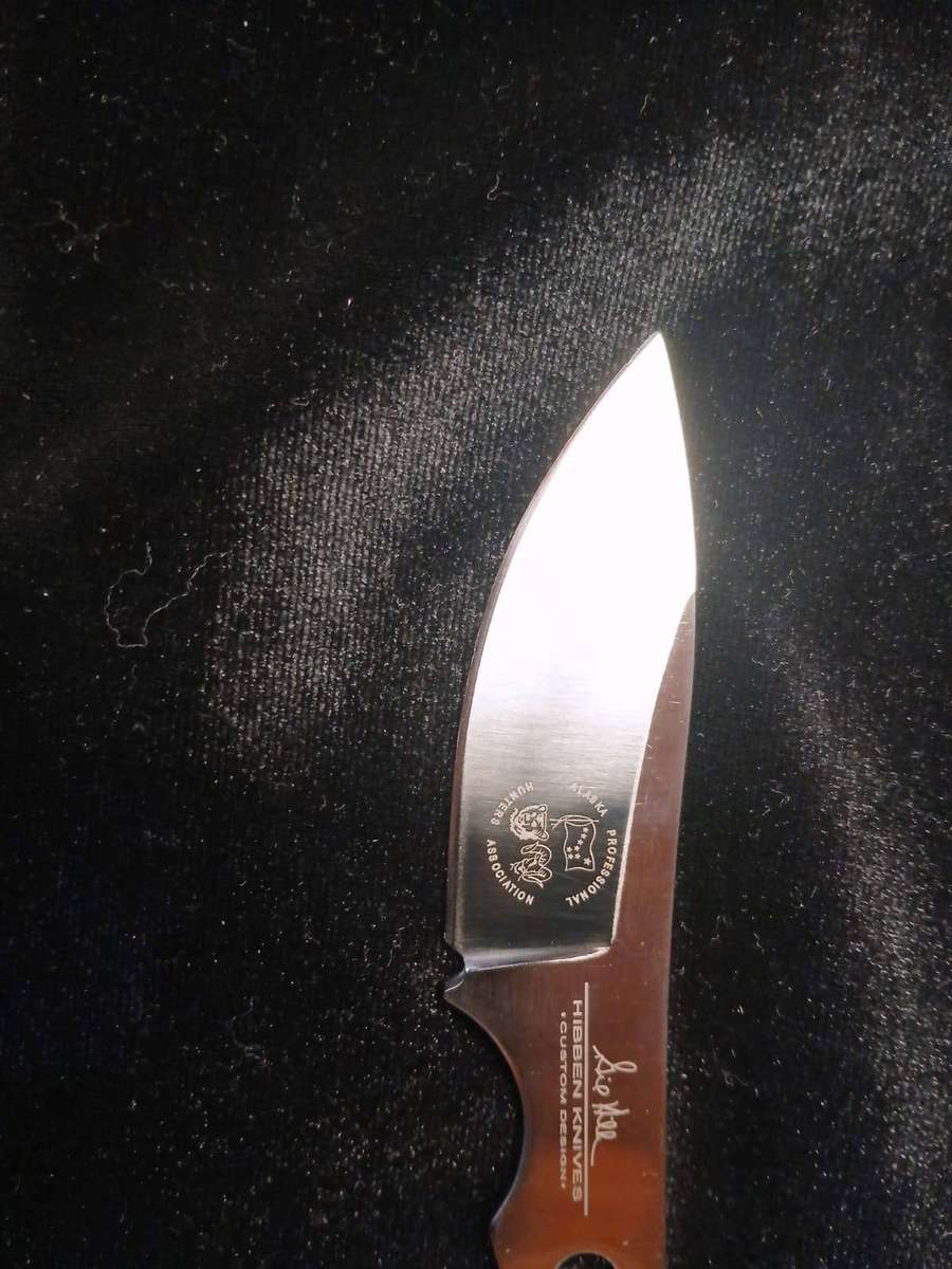 GIL HIBBEN ALASKAN SMALL GAME HUNTER (GH2017) - 2001 - (COLLECTORS ITEM) - DISCONTINUED