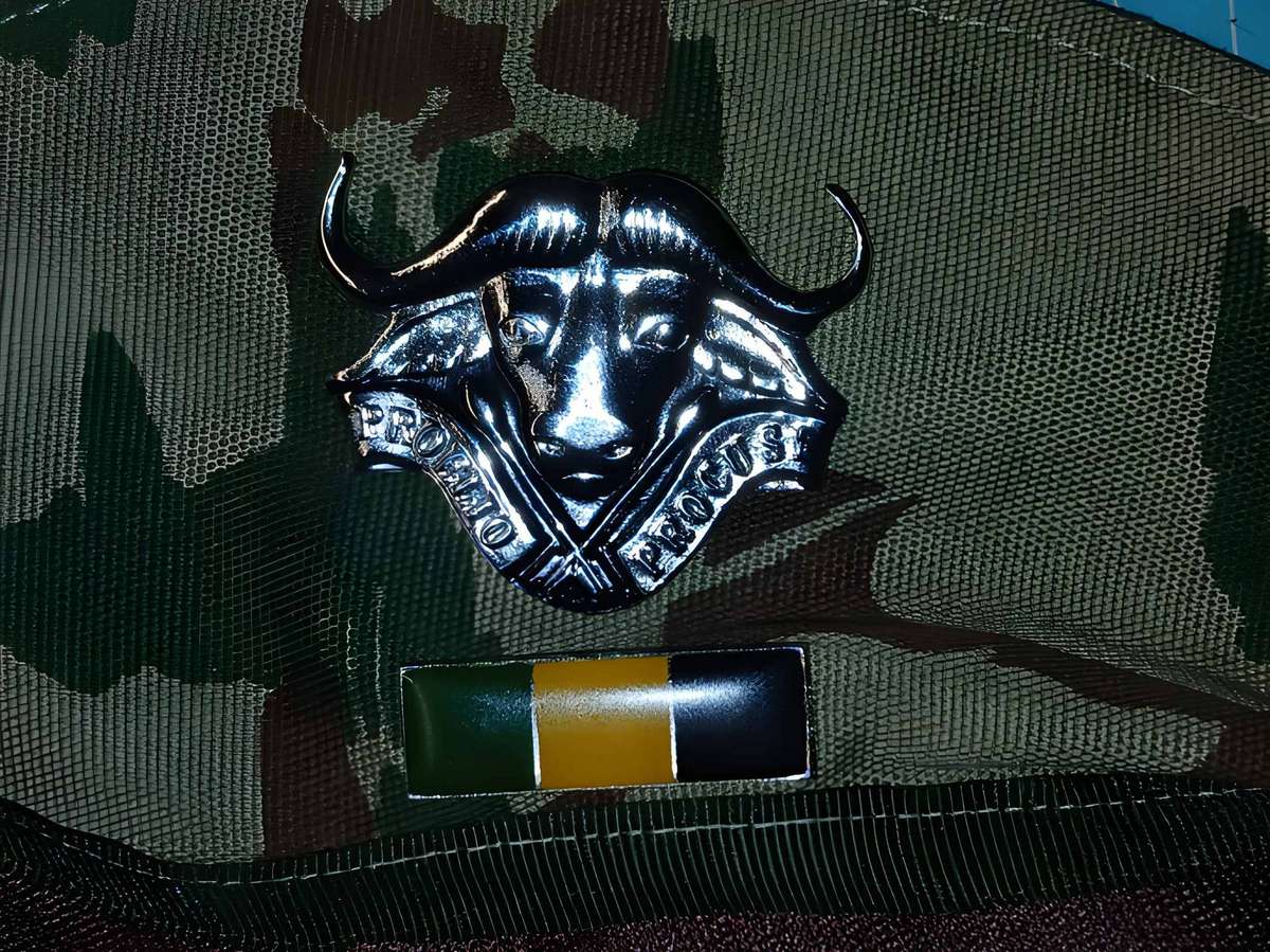 32 Battalion Beret Camouflage Beret With Unit Insignia (7,62 X51 Border War Rifle)