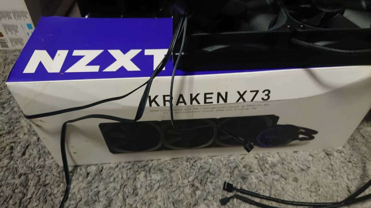 Cpu water cooler nzxt kraken x73