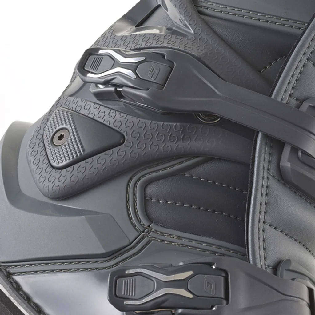 Gaerne SG22 Motorcross Boots With Gore-Tex and Enduro Sole - Anthacite - EU 41 / UK 6