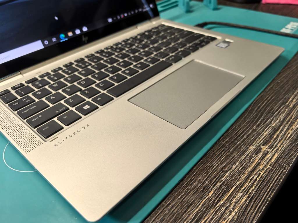 Touchscreen*HP ELITEBOOK X360 1030g3*i5-8350U-IPS FHD-8GB RAM-256GB SSD-4G-HP BAG PLUS MOUSE