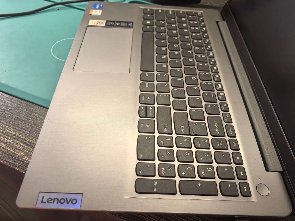 LATE ENTRY-LENOVO IDEAPAD 3*i5-1135G7*8GB DDR4*256GB SSD*1TB HDD-FHD*IRIS GRAPHICS*