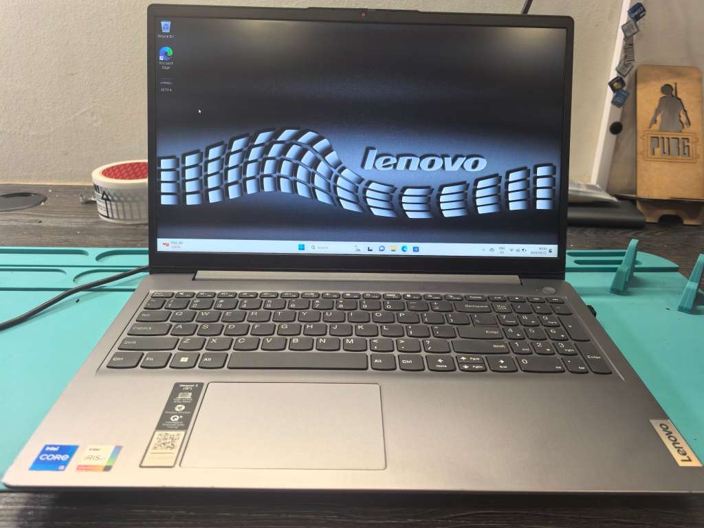 LATE ENTRY-LENOVO IDEAPAD 3*i5-1135G7*8GB DDR4*256GB SSD*1TB HDD-FHD*IRIS GRAPHICS*