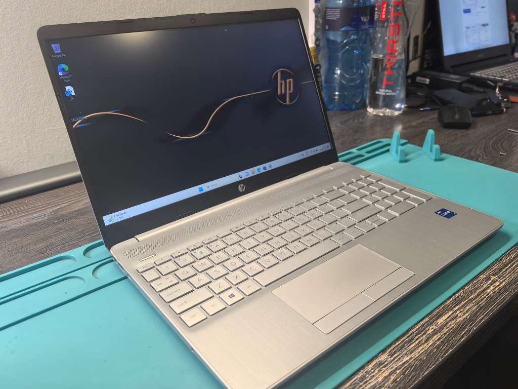 11TH GEN i7*HP NOTEBOOK 15*i7-1165G7-8GB DDR4-1000GB SSD-FHD-BACKLIT-XE GRAPHICS