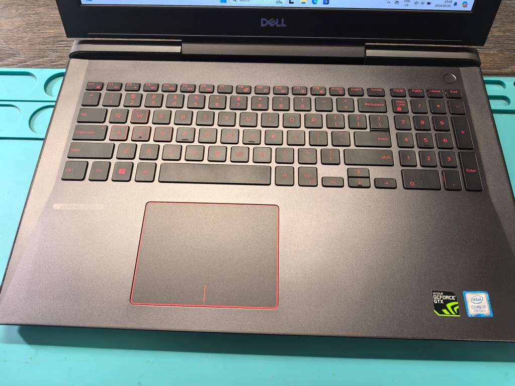 DELL GAMING 7577-i7-7700HQ-16GB-512GB SSD-1000GB HDD-IPS FHD-GTX1050ti-FHD