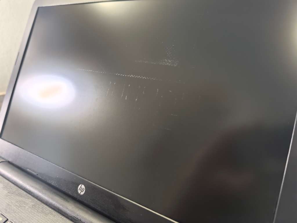 HP 250 G6*i3-5005U*12GB RAM*256GB SSD*15.6`HD*DVD