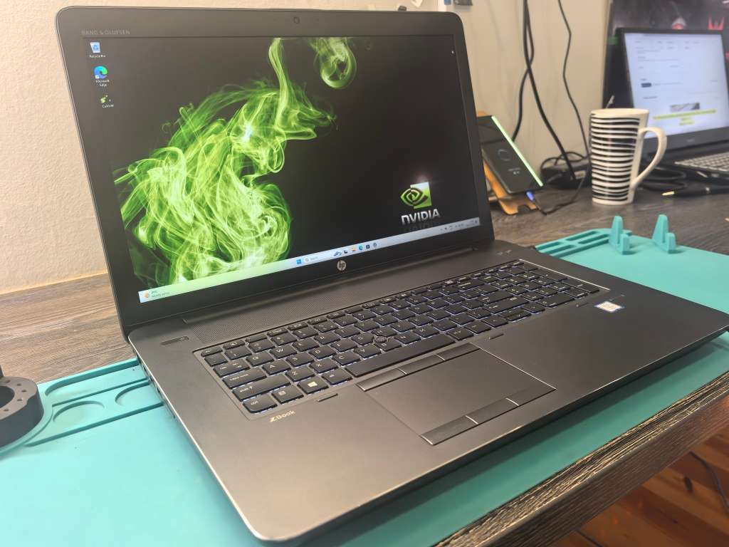 8GB NVIDIA M5000-HP ZBOOK 17 G3 i7-6820HQ*32GB*512GB SSD*FHD*NVIDIA QUADRO M5000 8GB