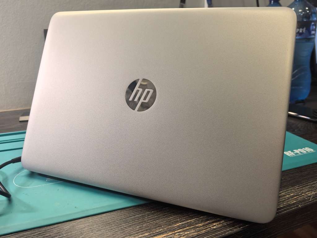 *HP ELITEBOOK 840 G3*i5-6300U*8GB DDR4*256GB SSD*FHD*BACKLIT