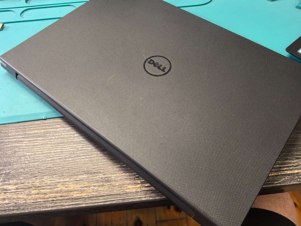 NVIDIA Graphics Dell Inspiron 15 3542 i7-4510u NVIDIA GeForce 840M 256GB SSD 8GB RAM