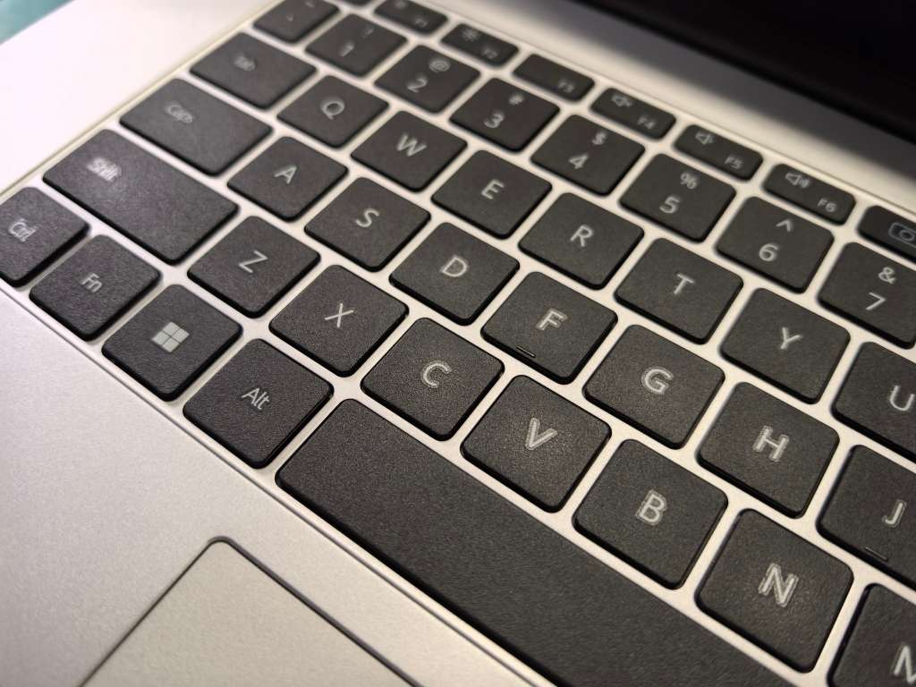 HUAWEI MATEBOOK D 15*i3-1115G4*8GB DDR4*256GB SSD*FHD*IPS*UHD GRAPHICS