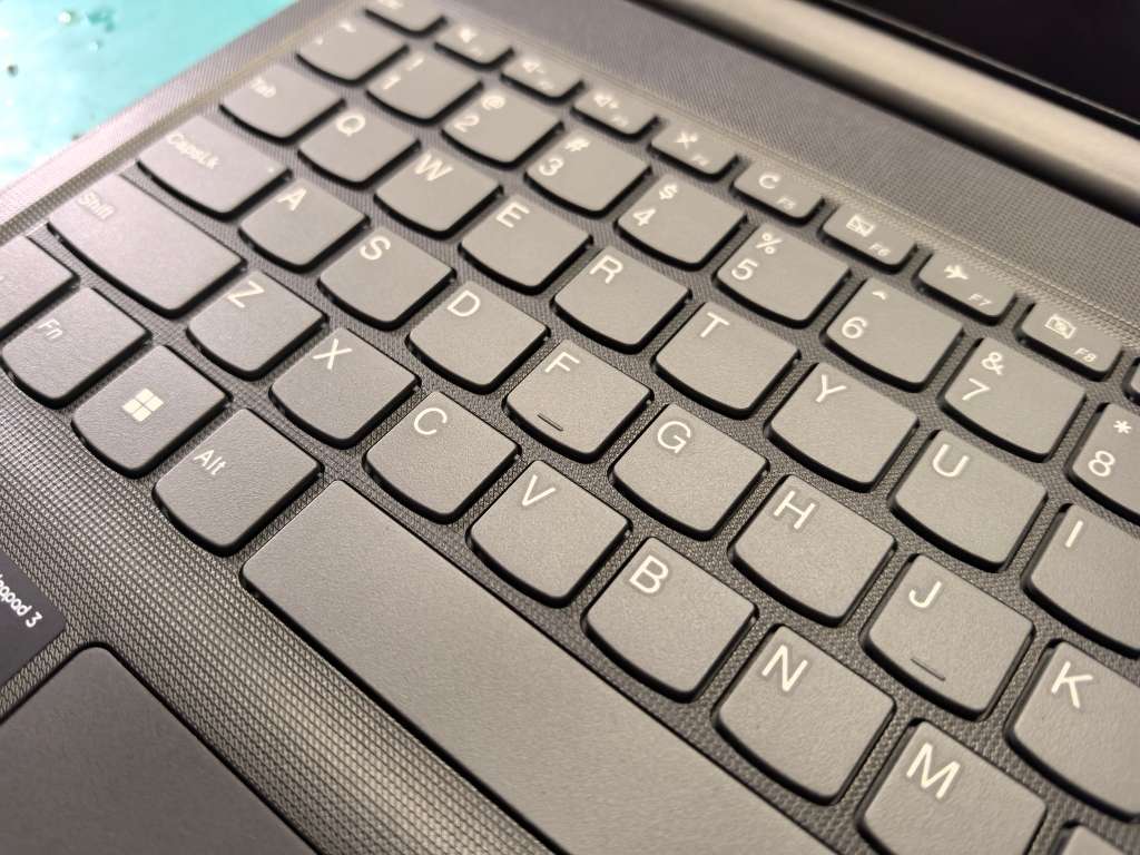 LENOVO IDEAPAD 3-9TH GEN-N4020-8GB DDR4-SAMSUNG 256GB SSD-FHD