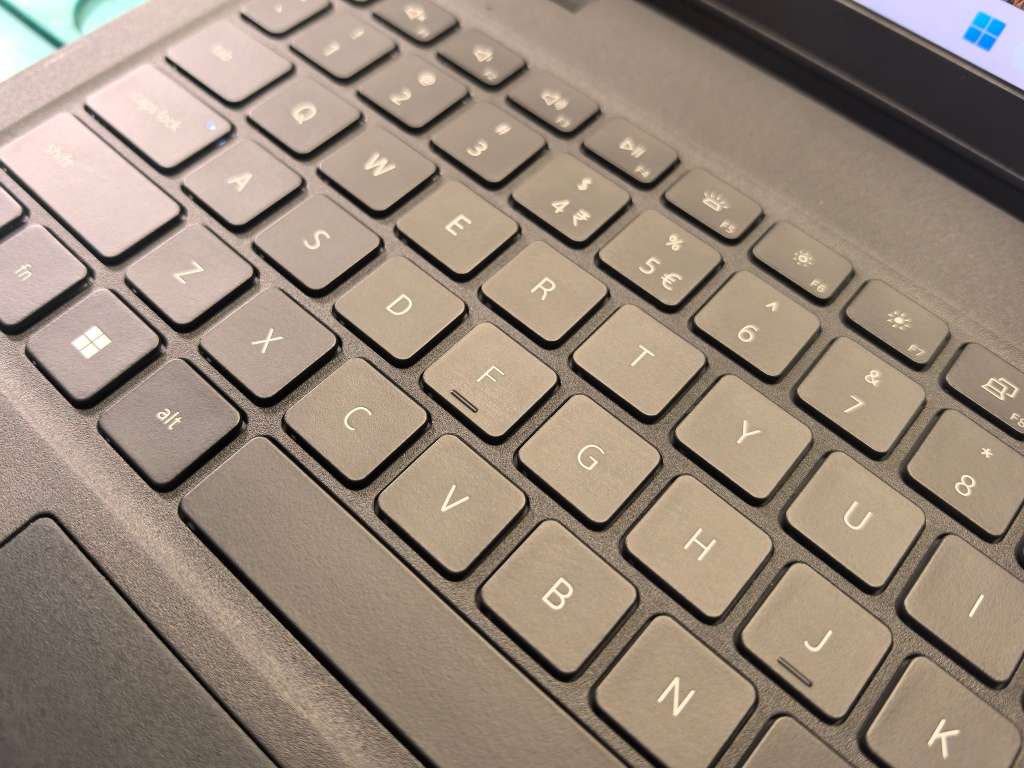 11TH GEN-DELL LATITUDE 3520-i5-1135G7-16GB DDR4-SAMSUNG 256GB SSD-FHD