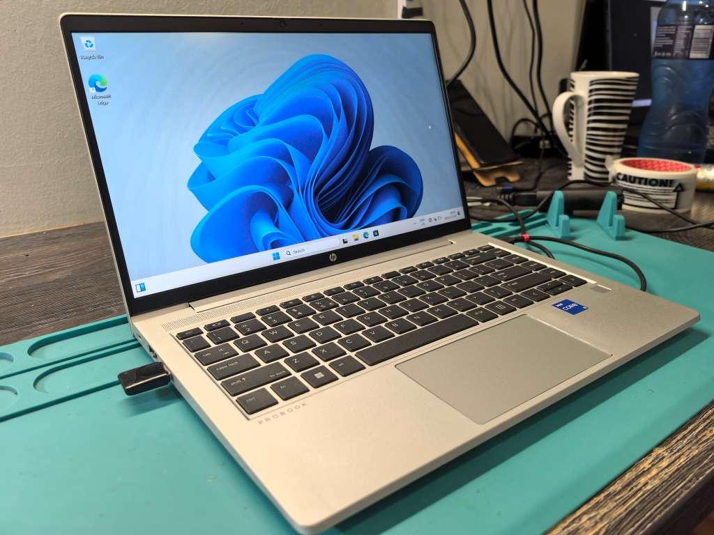 HP ProBook 440 G9 - i5-1235U - 16GB DDR4 - 256GB SSD - FHD - 10 Cores
