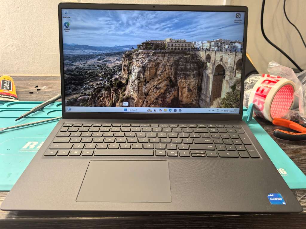 11th Gen Dell Vostro 3510, i5-1135G7, 16GB DDR4, 256GB SSD + 1000GB HDD, HD