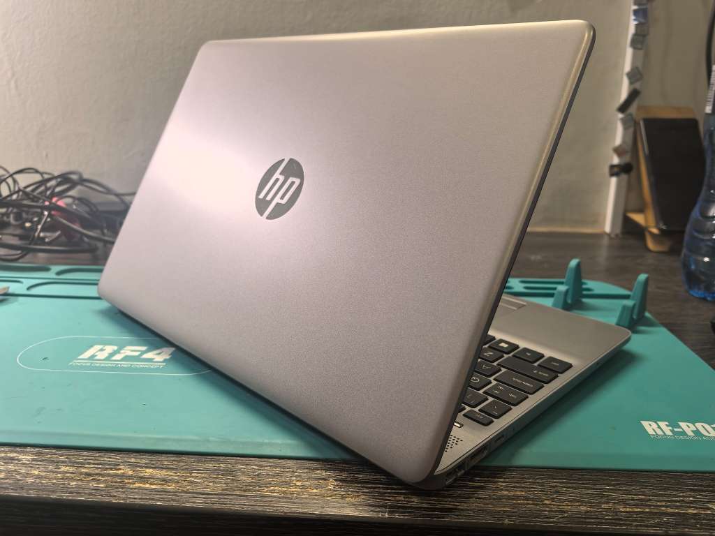 10TH GEN-HP 250 G8*i3-10110u-8GB DDR4-512GB NVME SSD-HD
