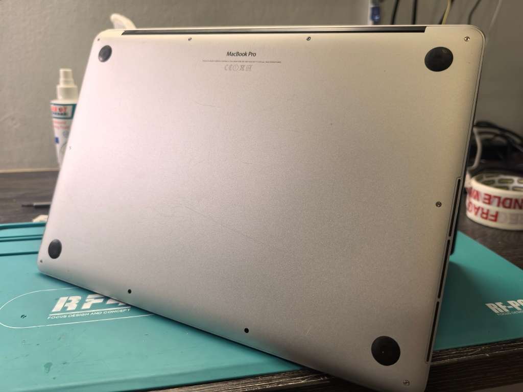 Apple MacBook Pro 2015 Core i7 16GB RAM 512GB SSD Retina 2880x1800