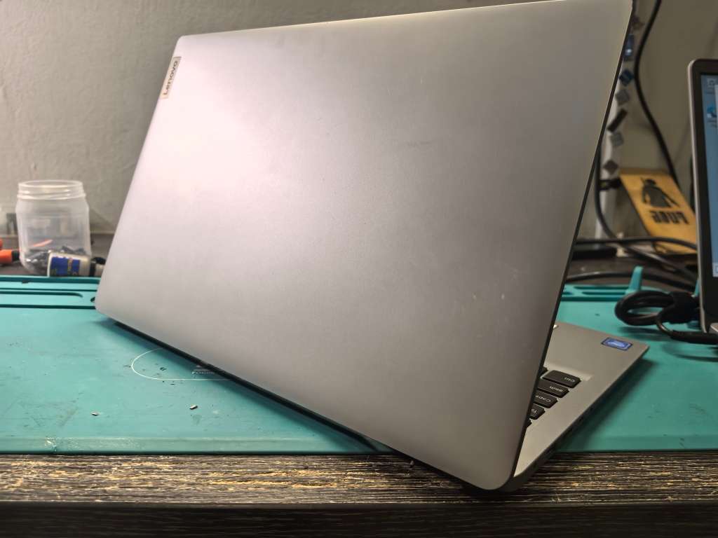 Lenovo Ideapad 1-N4020 Celeron-4GB DDR4-256GB NVMe SSD-UHD Graphics-FHD