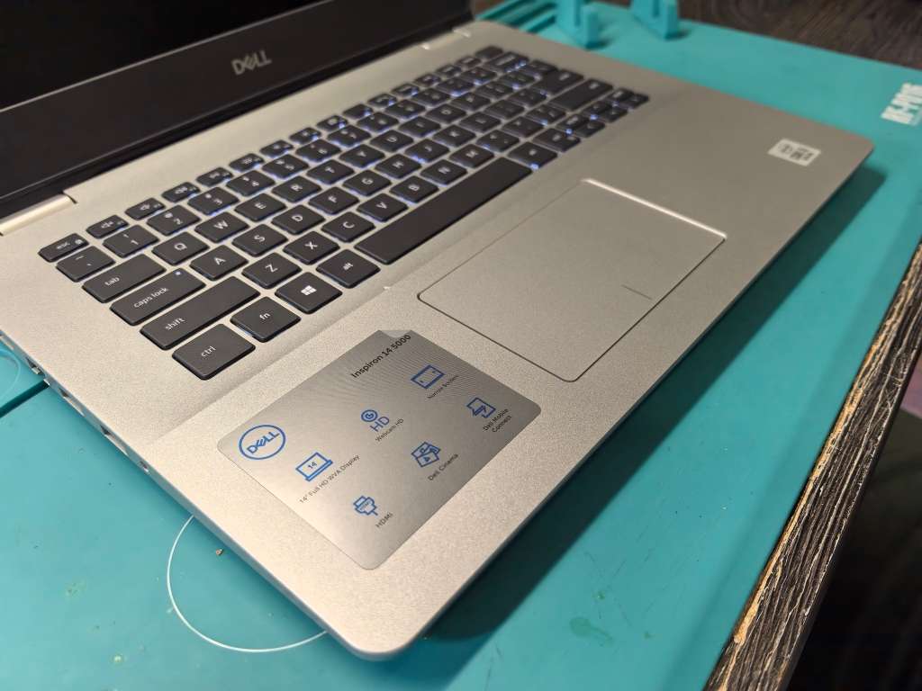 QUAD CORE i5-DELL INSPIRON 5510-i5-1035G1-8GB DDR4*256GB SSD*FHD