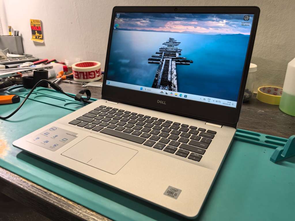 QUAD CORE i5-DELL INSPIRON 5510-i5-1035G1-8GB DDR4*256GB SSD*FHD