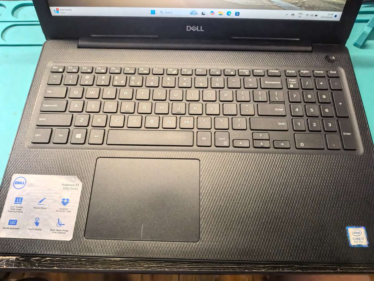 Dell Inspiron 3580 Quad Core i7-8565U 16GB FHD 512GB NVMe SSD