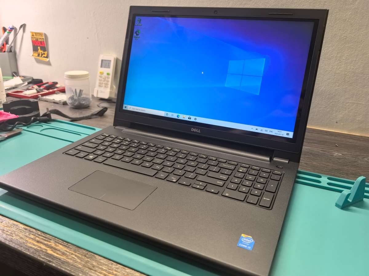 TOUCHSCREEN-DELL INSPIRON 15 3543-i3-5005u*8GB RAM*256GB SSD*DVD