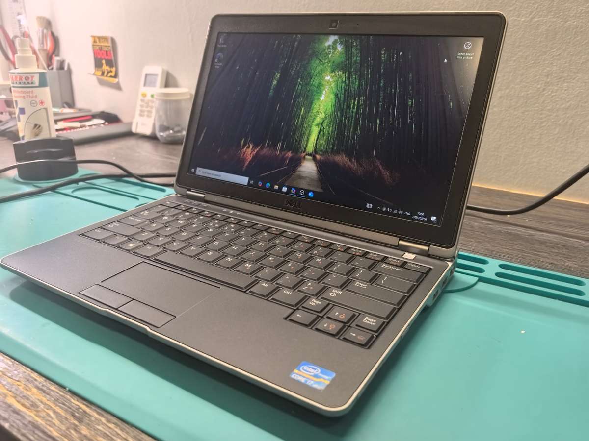 Dell Latitude E6230 i7 8GB RAM 256GB SSD Backlit 3G