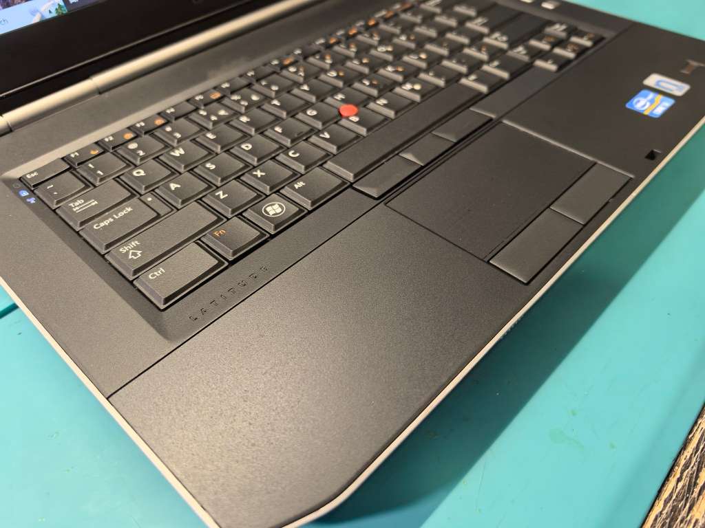 5 x units -Dell Latitude E5420 Laptop - i3-2330M, 8GB DDR3, 256GB SSD, HD Display, Backlit Keyboard