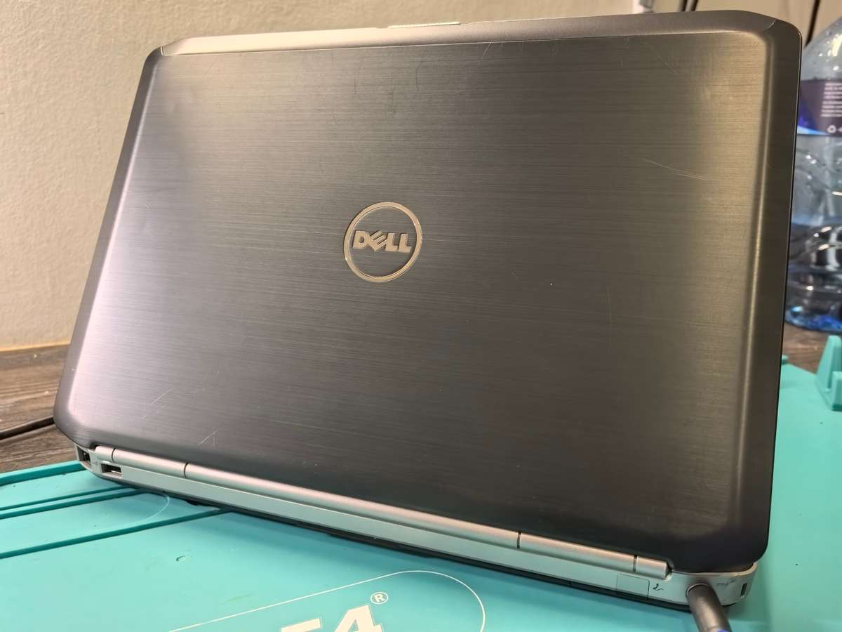 5 x units -Dell Latitude E5420 Laptop - i3-2330M, 8GB DDR3, 256GB SSD, HD Display, Backlit Keyboard